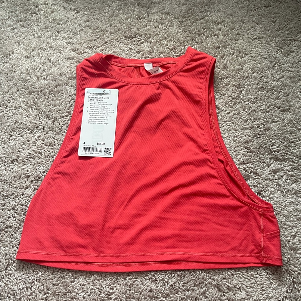 Lululemon size 4 muscle love crop tank